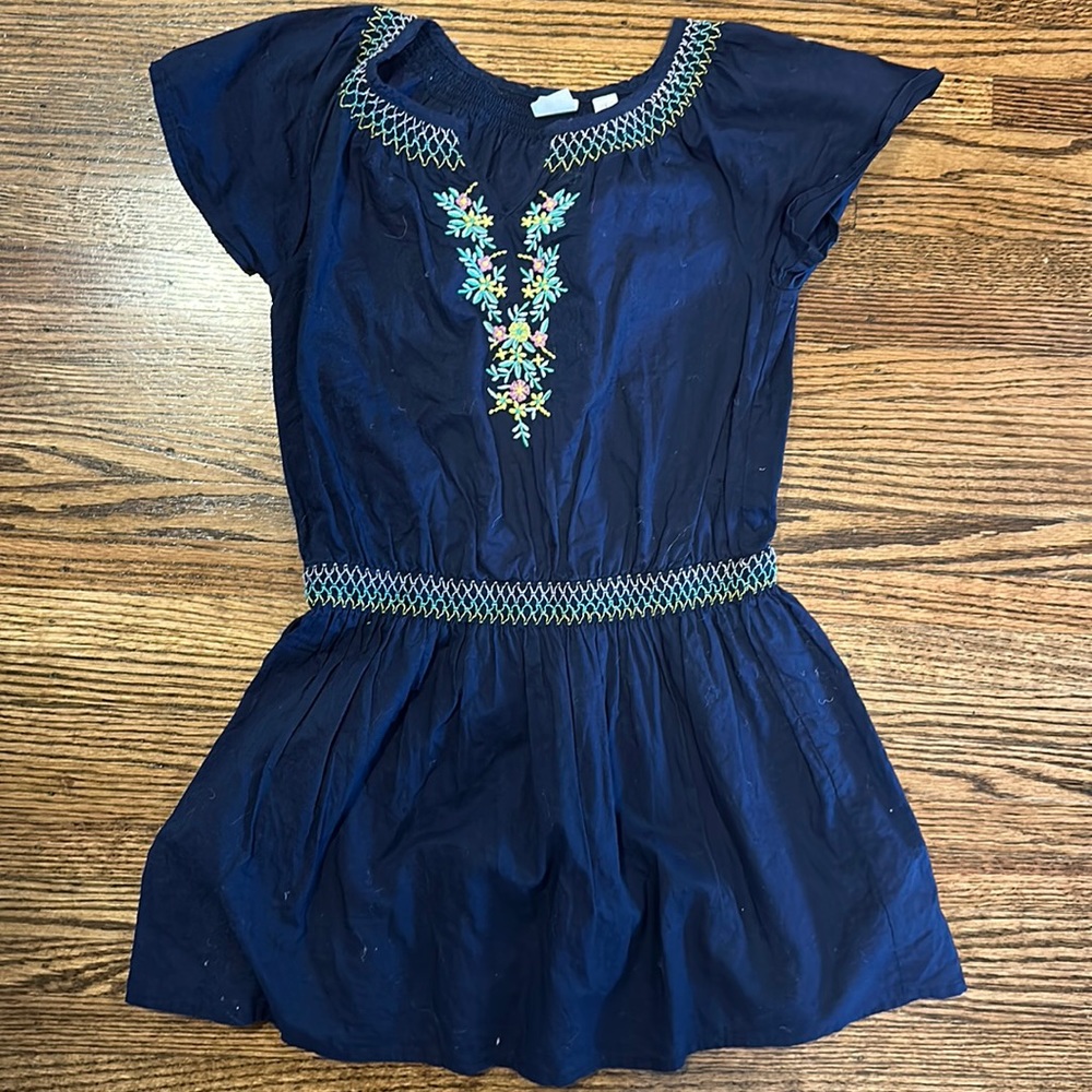 Gap Kids navy dress with spring appliqué and smocking. Girls size S